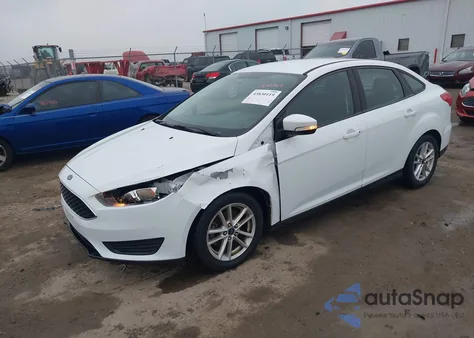 2015 Ford Focus Se z USA, uszkodzony, nr VIN 1FADP3F23FL376017